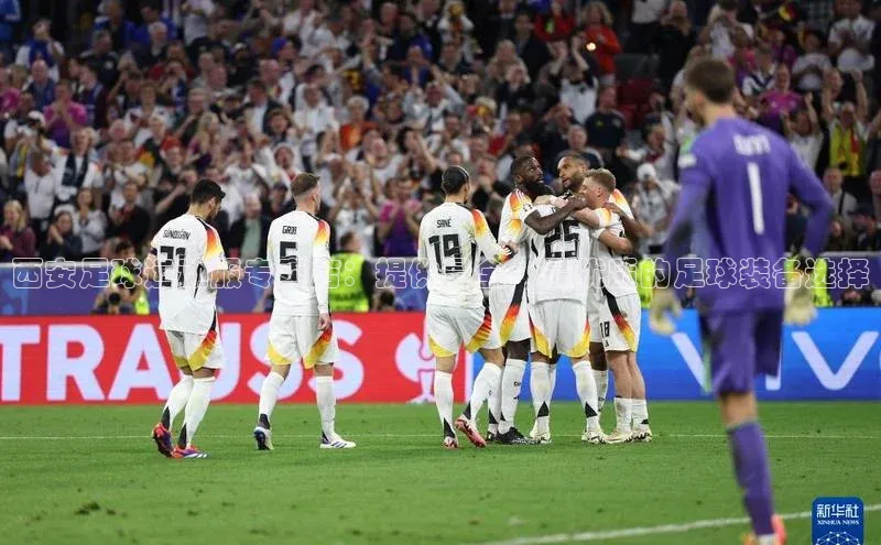 人人看球app下载文心一言